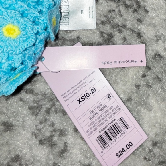 NWT Wild Fable Blue Daisy Floral Crochet Lace Triangle Bikini Top Size XS (0-2) - Picture 2 of 2